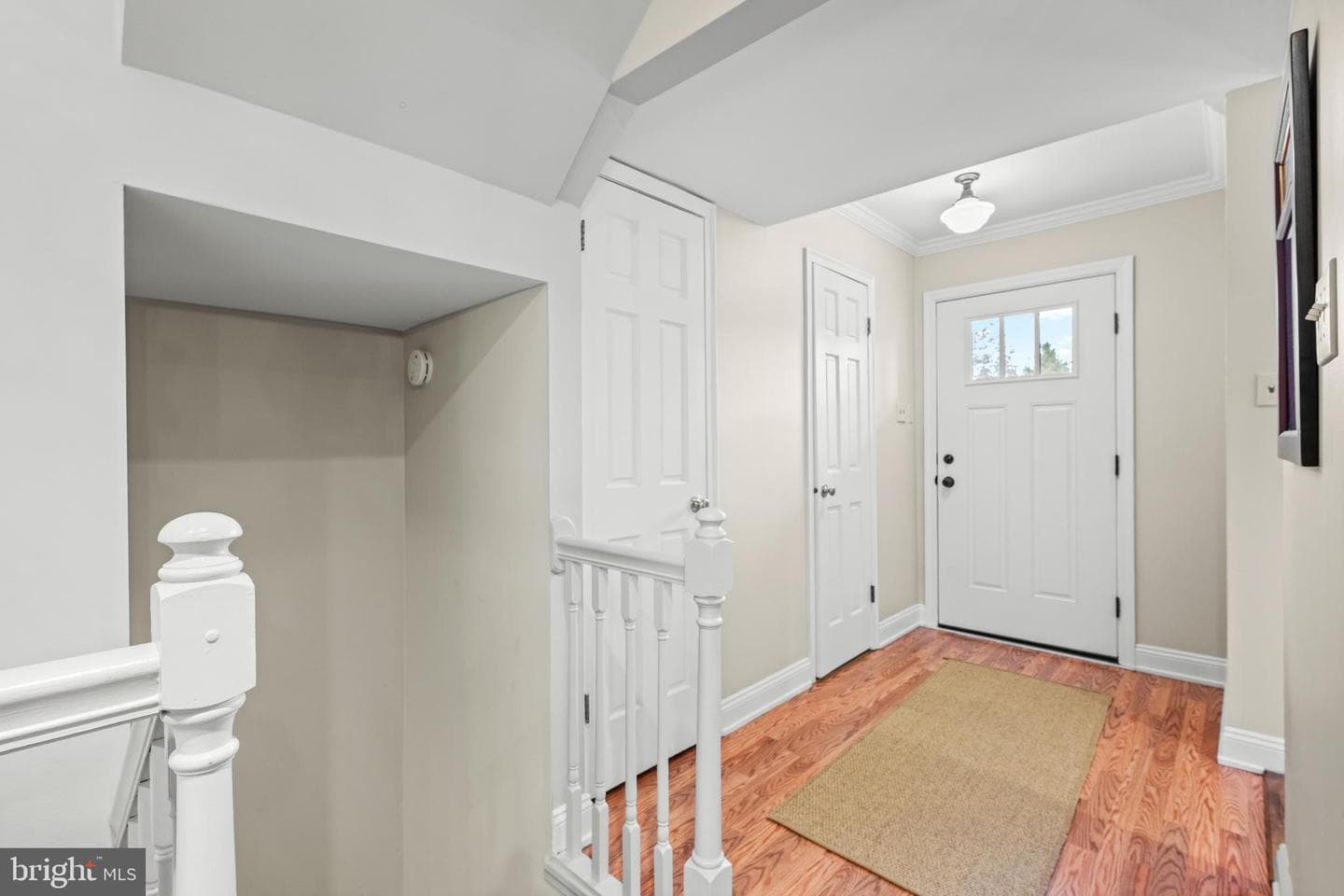 906 Bismark Way photo 7