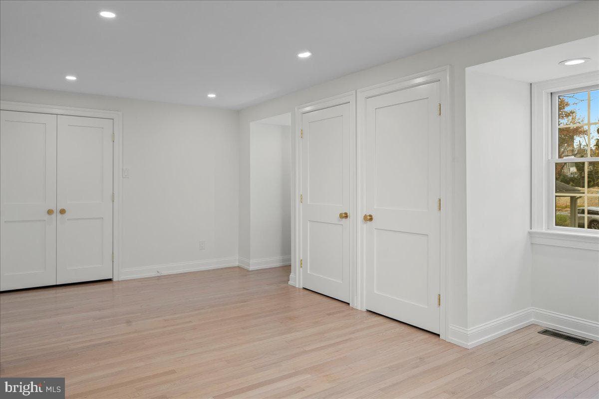 275 Brookway Road photo 36