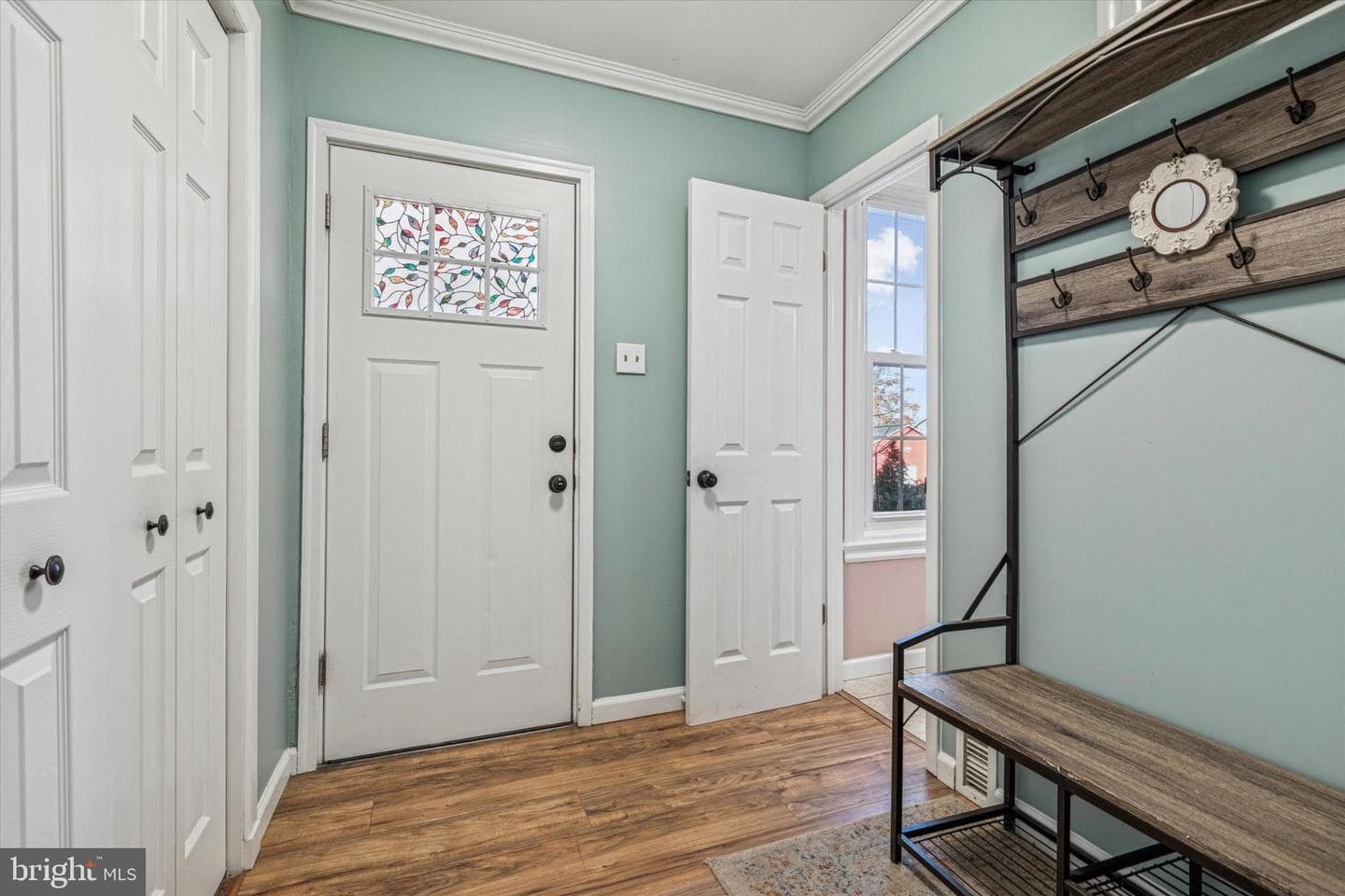 138 W Walnut Street photo 9