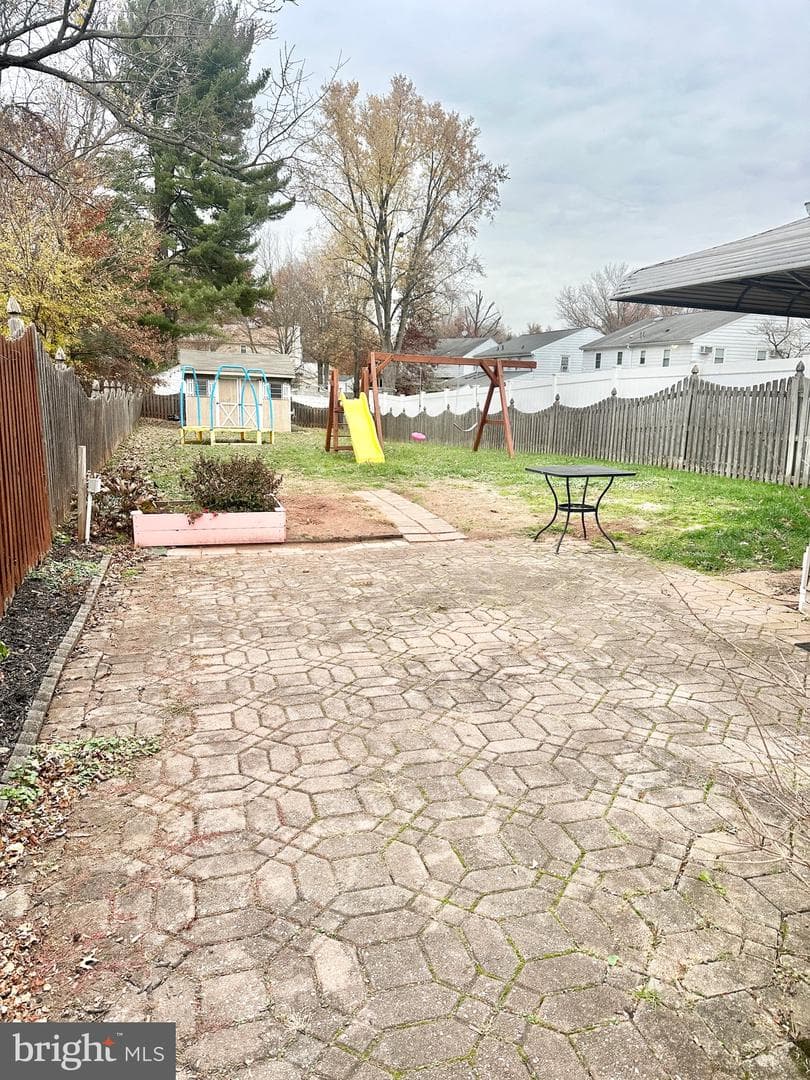 676 S 5th Avenue photo 18