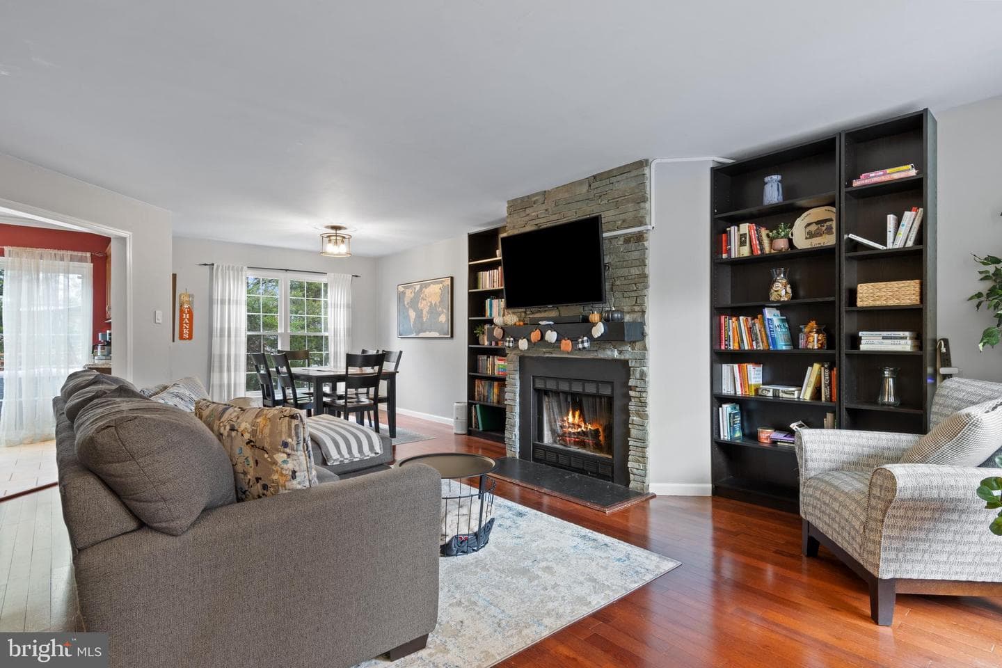71 Aspen Way photo 3
