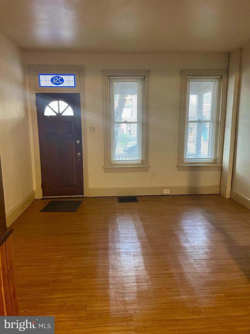 256 Beech Street photo 5