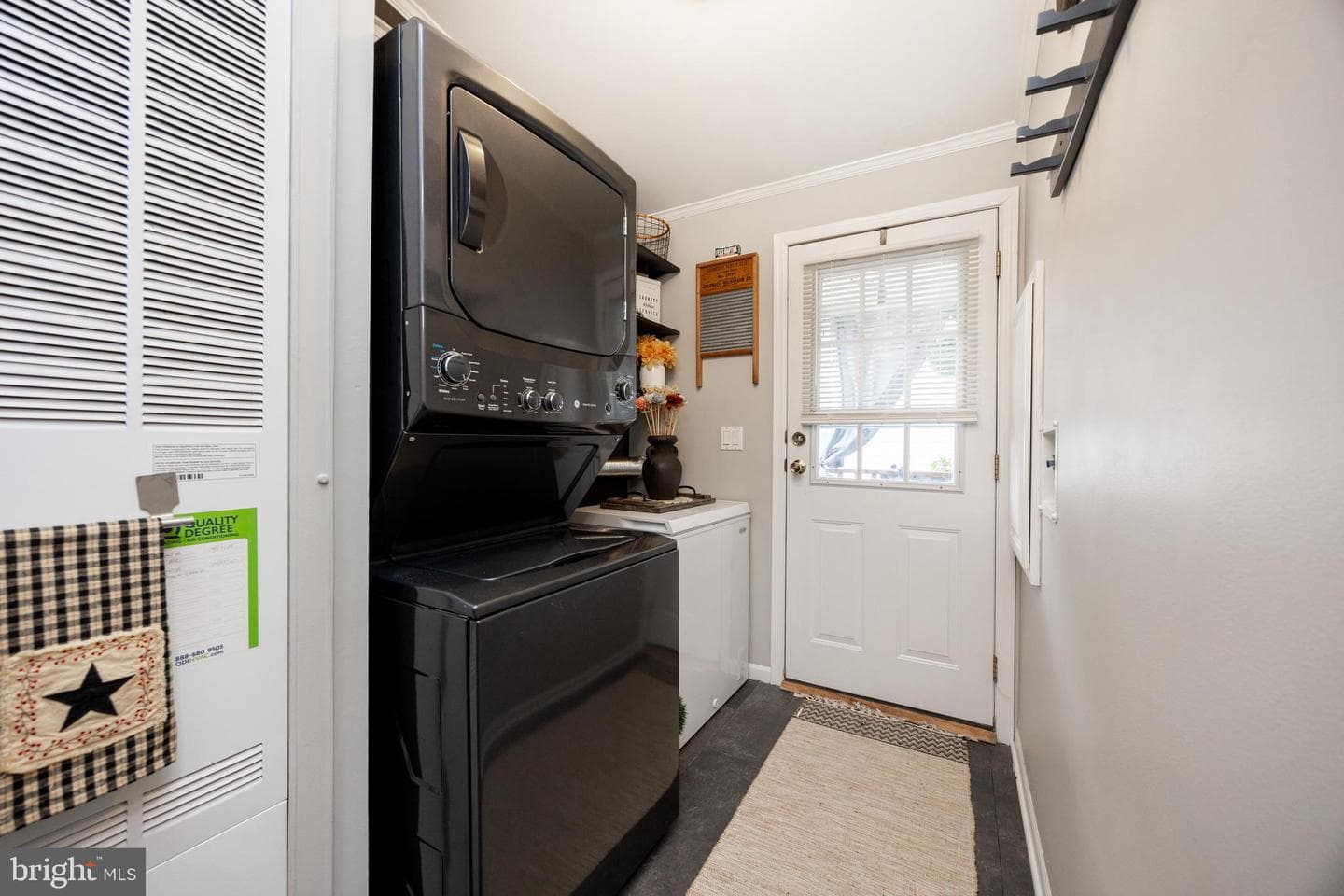107 Carver Lane photo 18