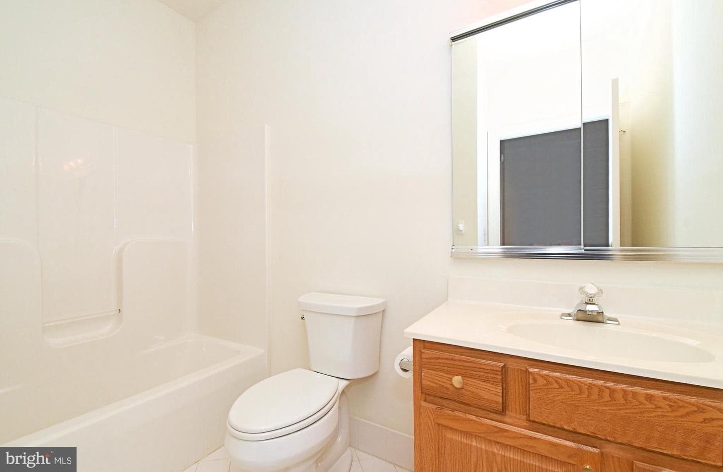 24 Newbury Way photo 18