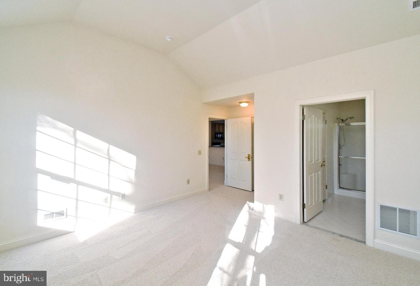 24 Newbury Way photo 21