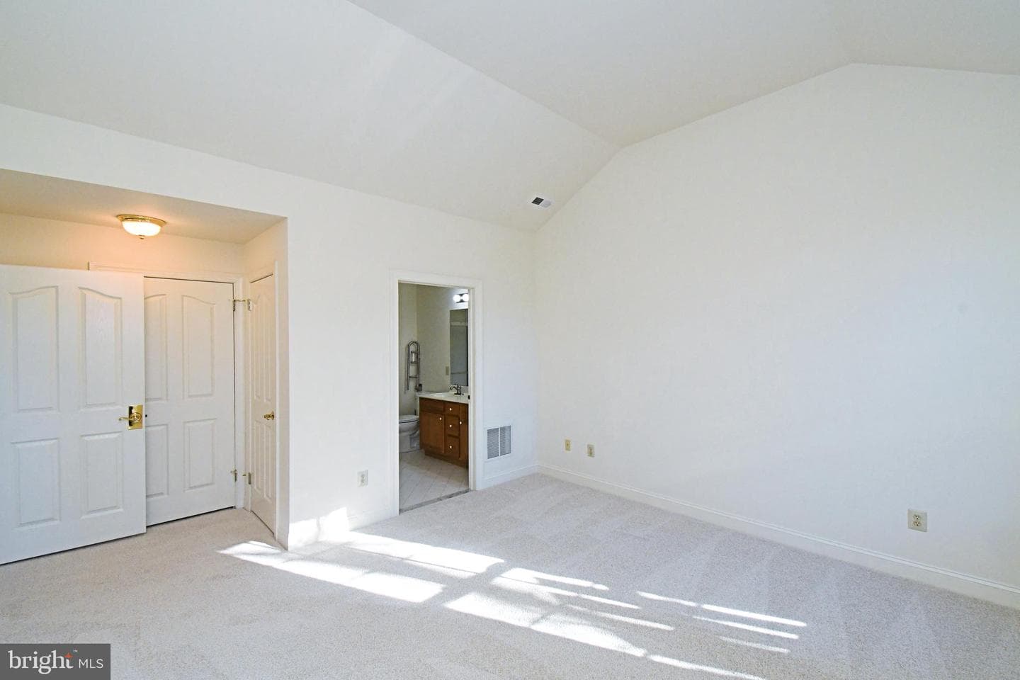 24 Newbury Way photo 22