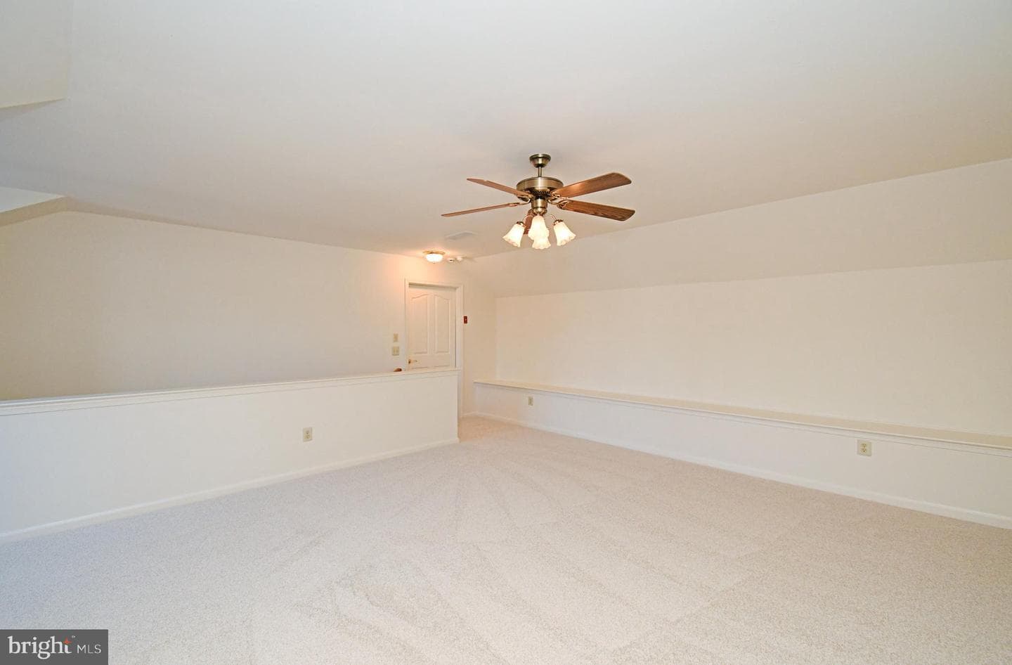 24 Newbury Way photo 25