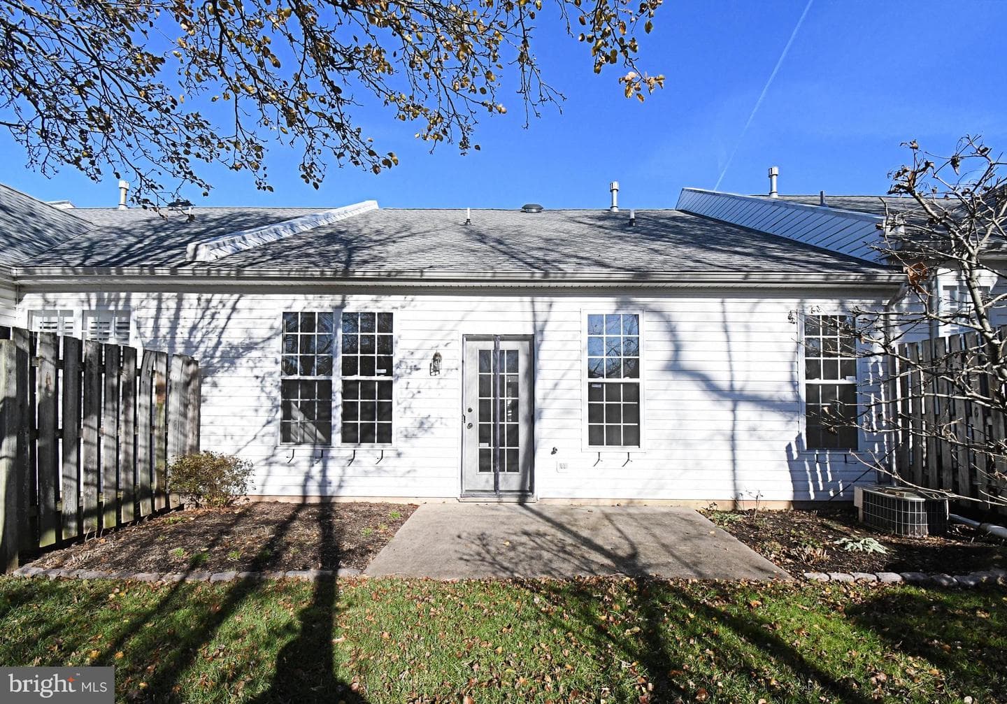 24 Newbury Way photo 29