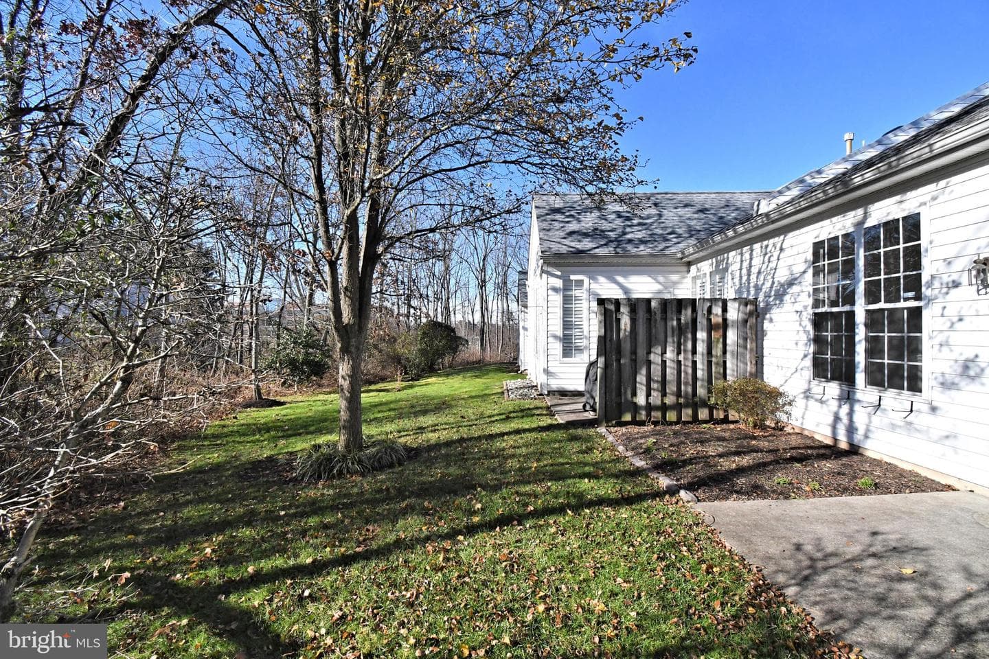 24 Newbury Way photo 31