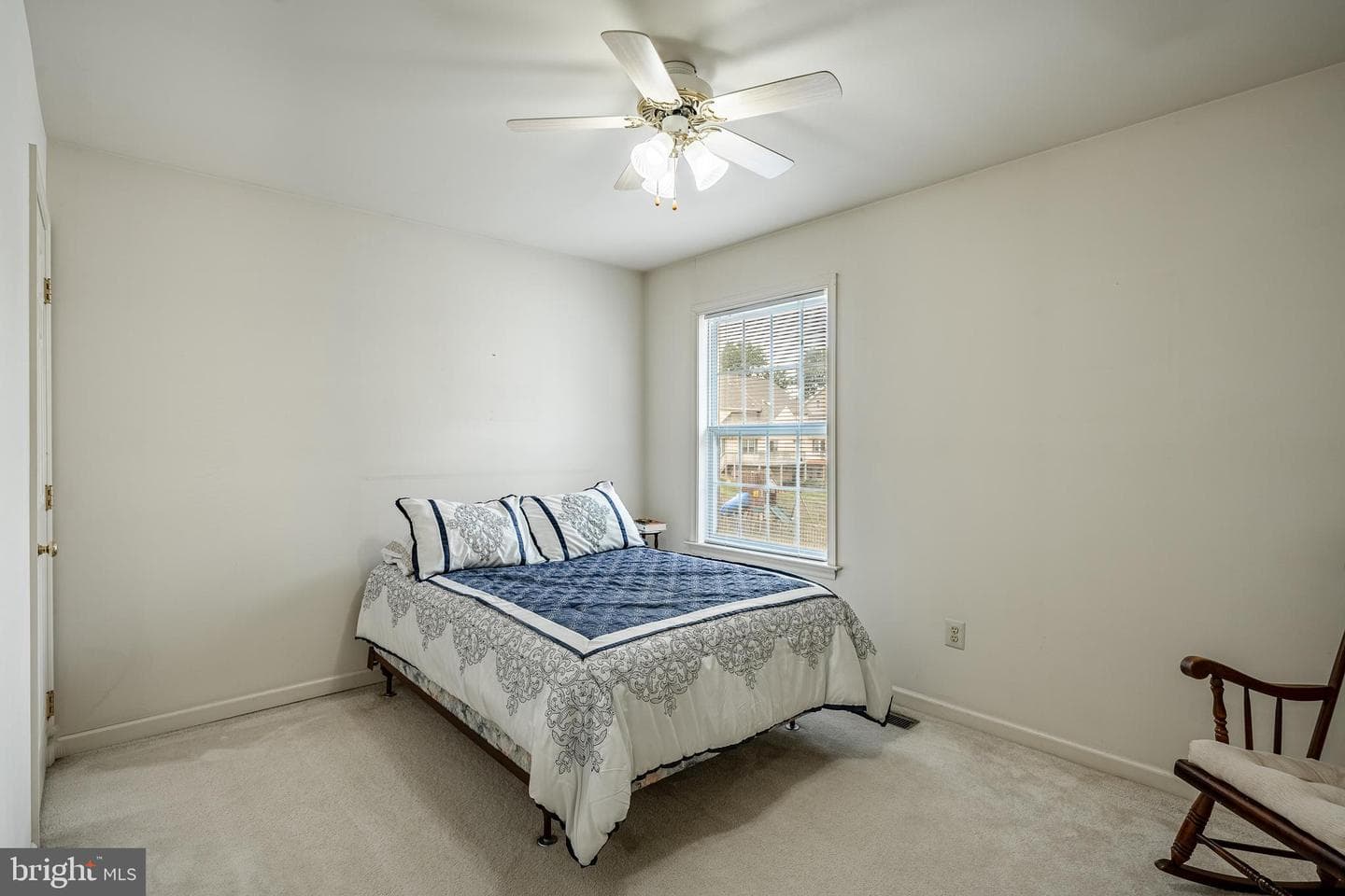 646 Elm Street photo 19