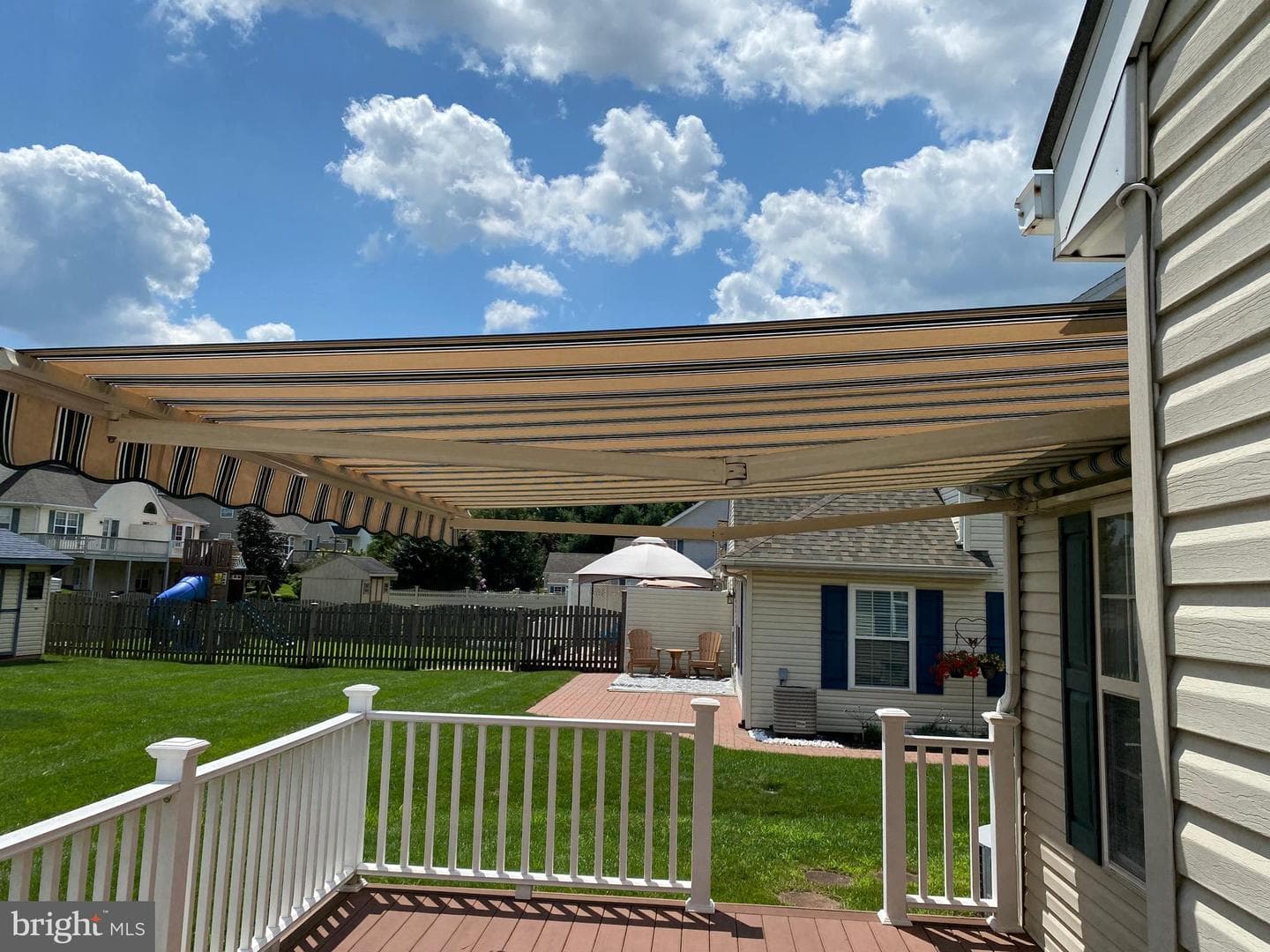 646 Elm Street photo 35