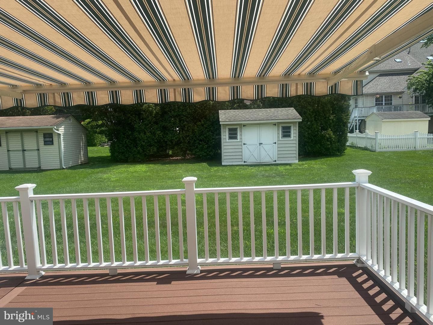 646 Elm Street photo 36
