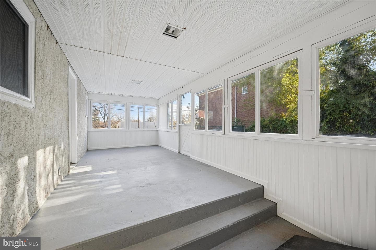 715 Bradley Street photo 23