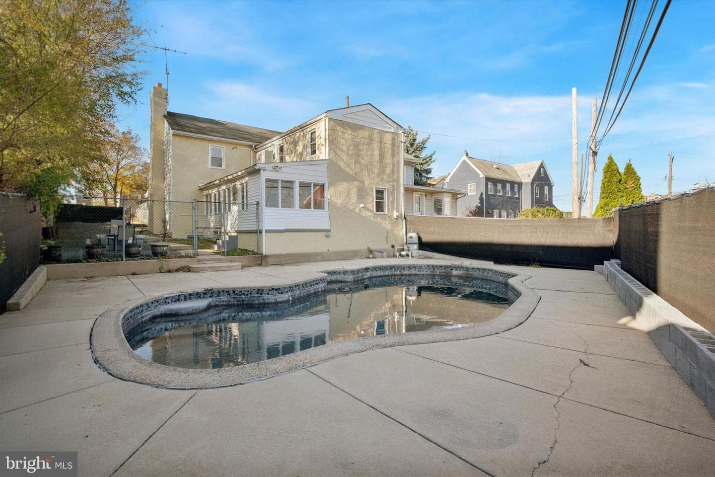 715 Bradley Street photo 25