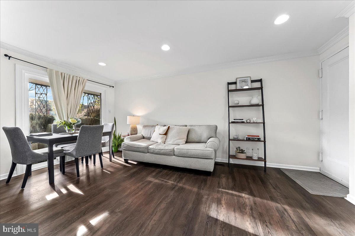 922 W Montgomery Avenue #b-2 photo 3