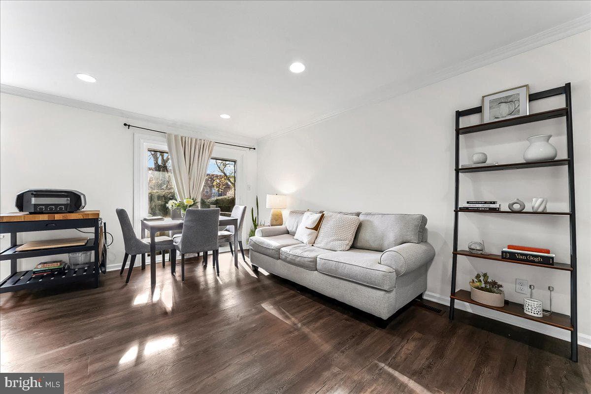922 W Montgomery Avenue #b-2 photo 4
