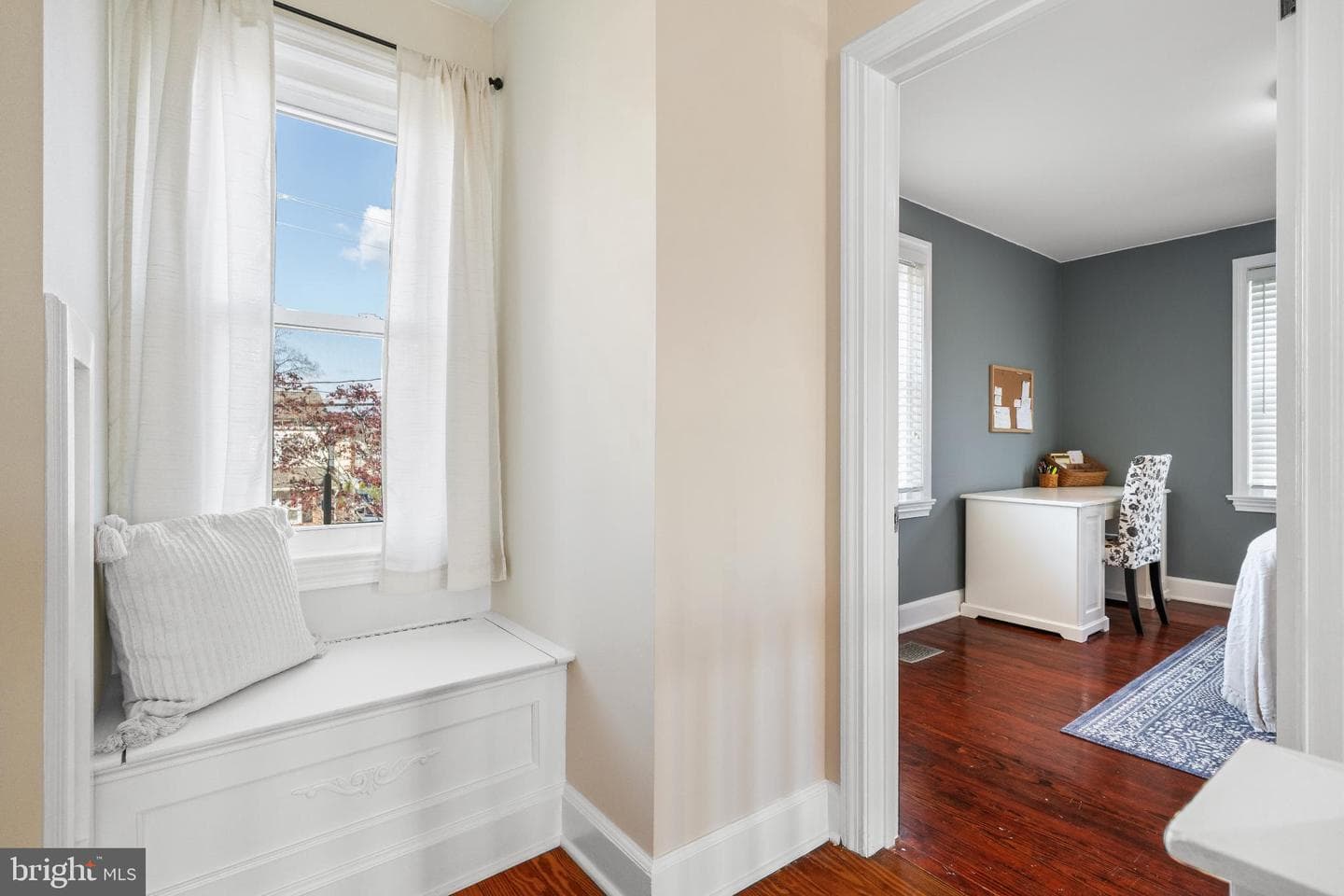 405 W Walnut Street photo 25