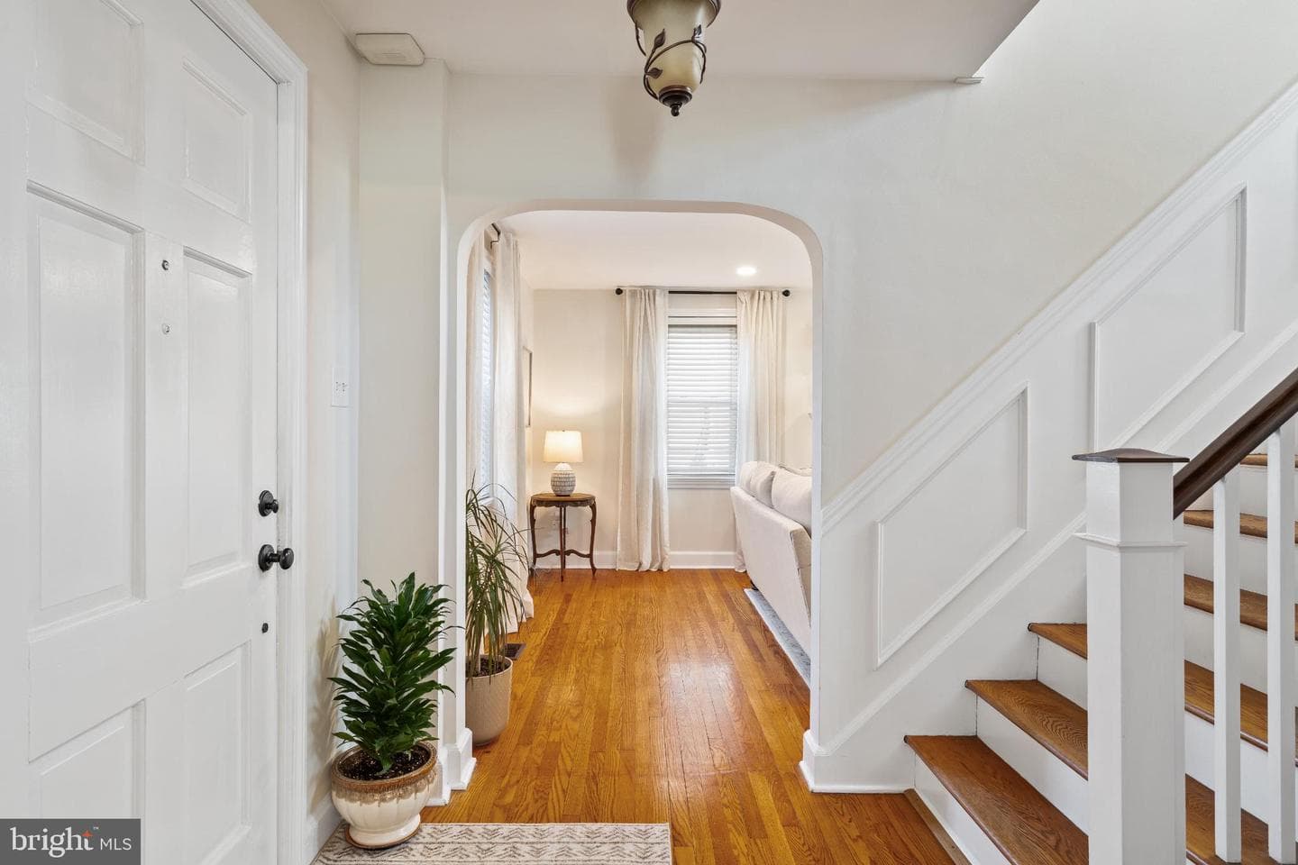 405 W Walnut Street photo 5
