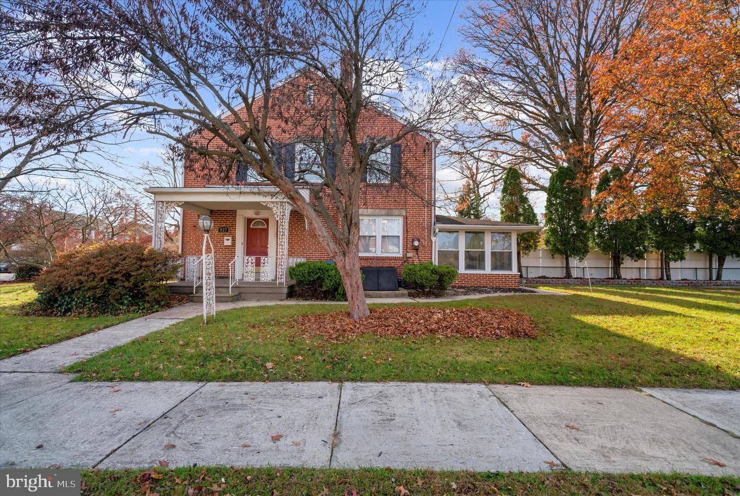 827 Buttonwood Street photo 3