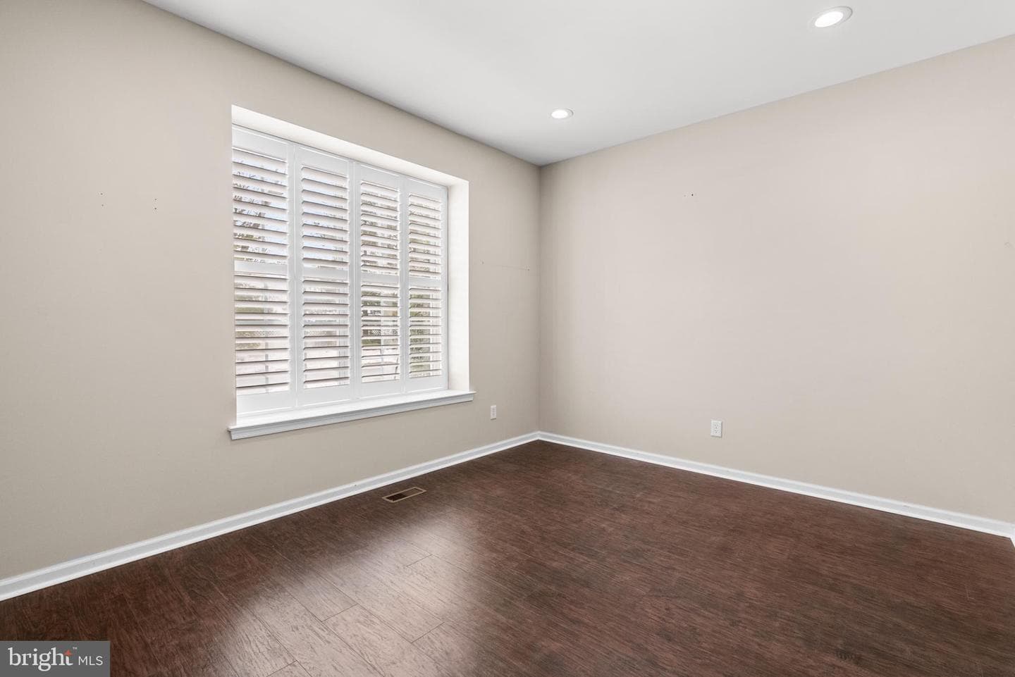 186 Lattice Lane photo 5