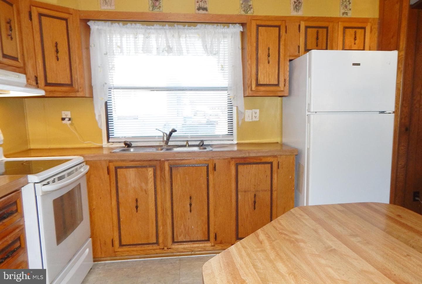 549 Springhouse Court photo 4