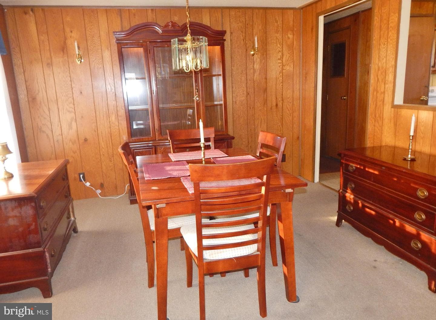 549 Springhouse Court photo 5