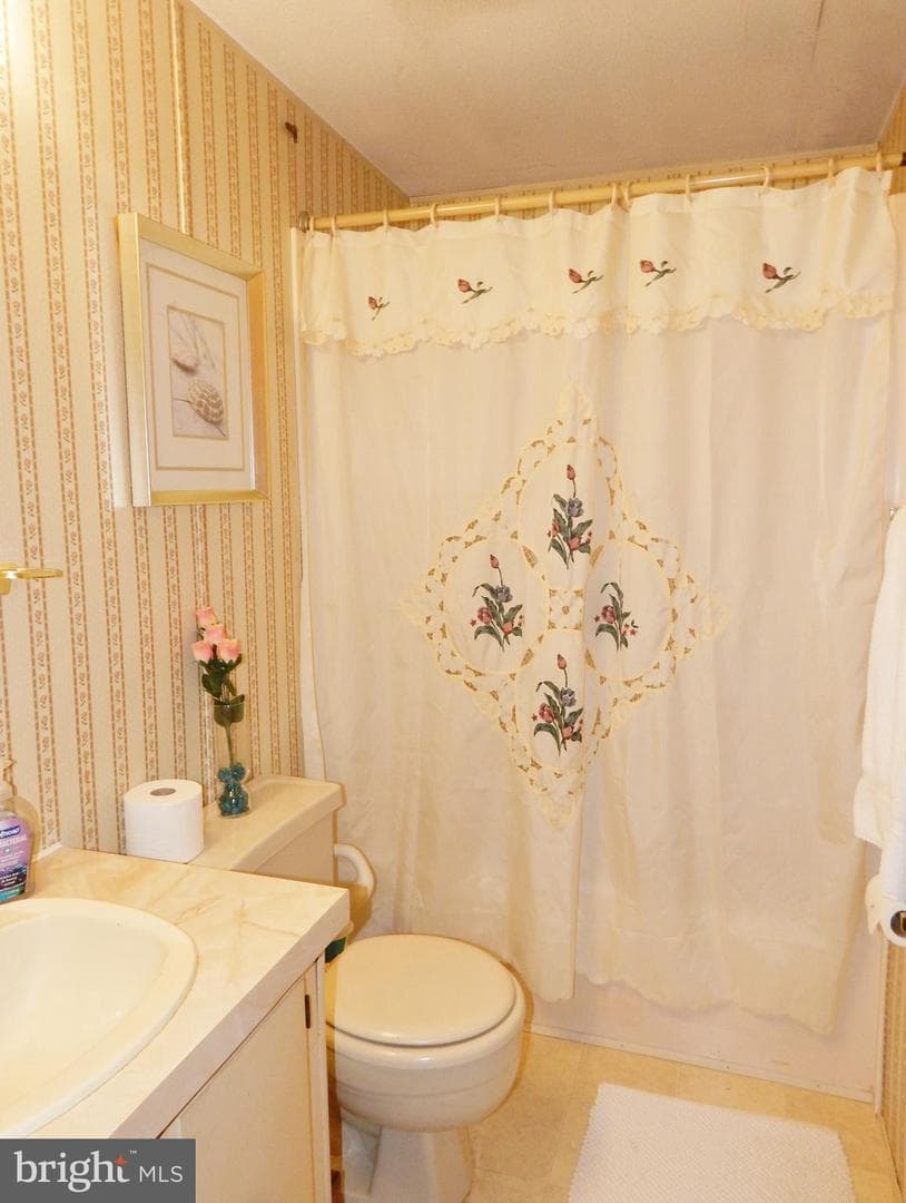 549 Springhouse Court photo 8