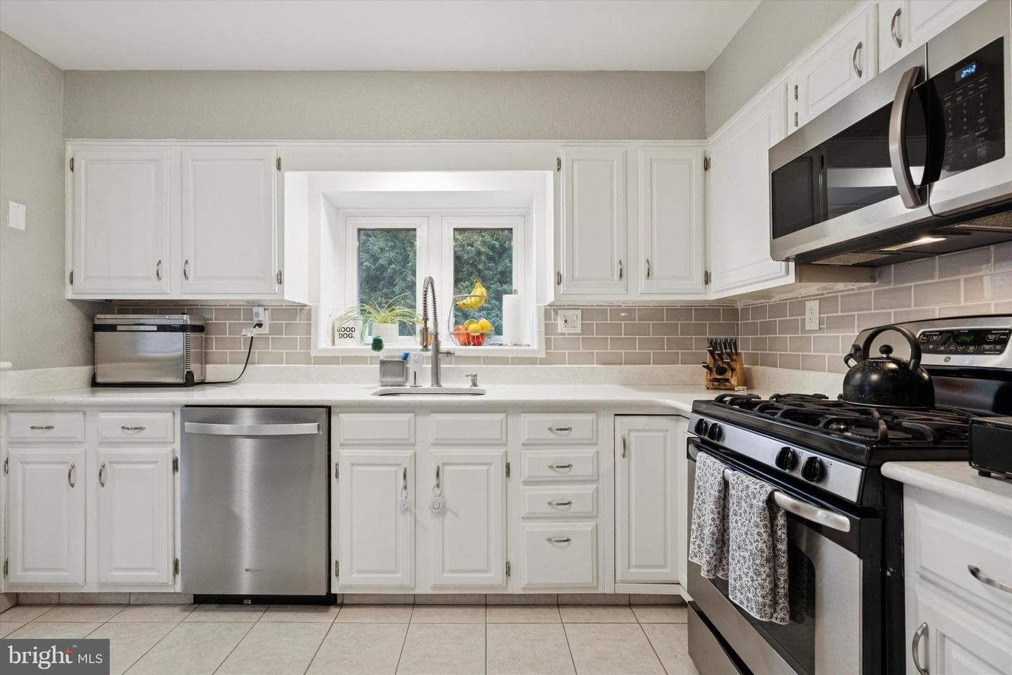 35 White Pine Court photo 13