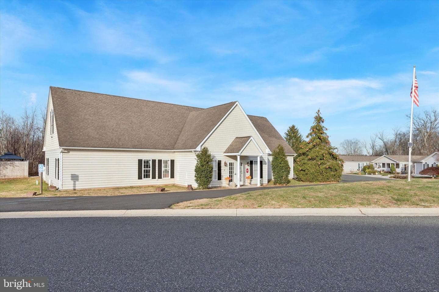 1077 Scenic View Drive photo 20