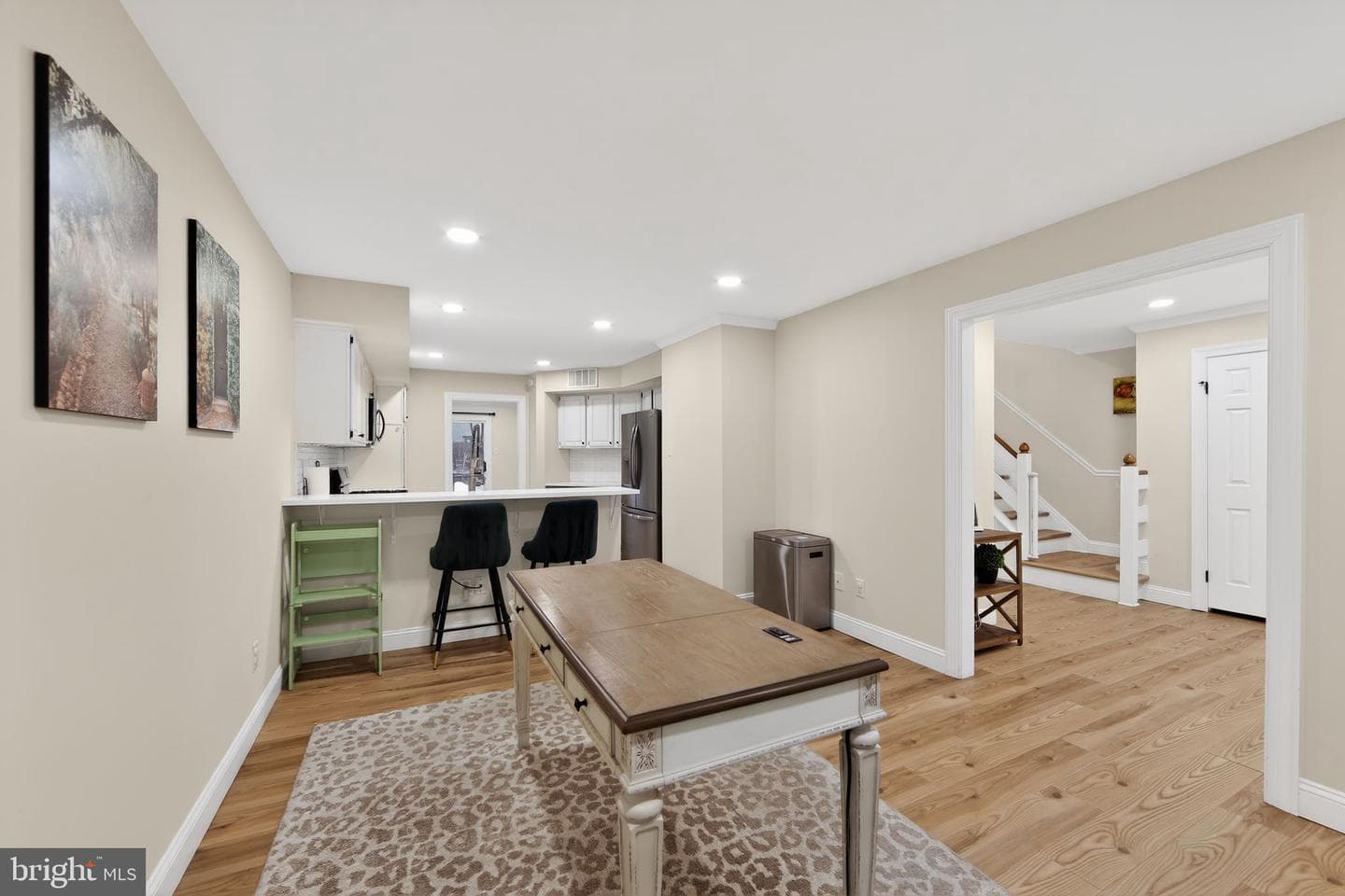 932 Hedgerow Court photo 7
