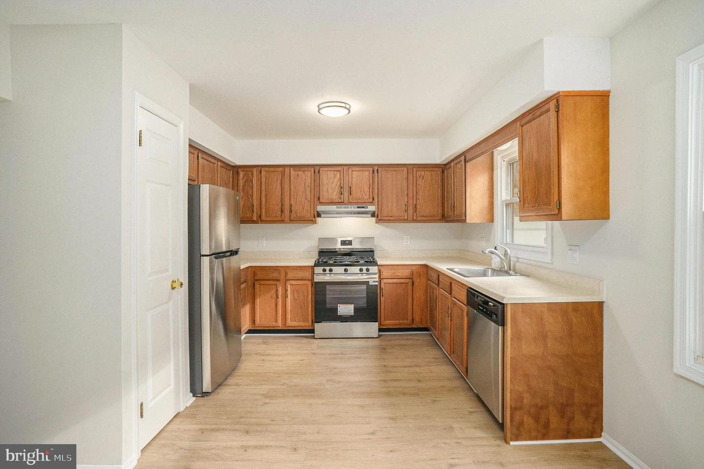 2580 Allison Drive photo 12