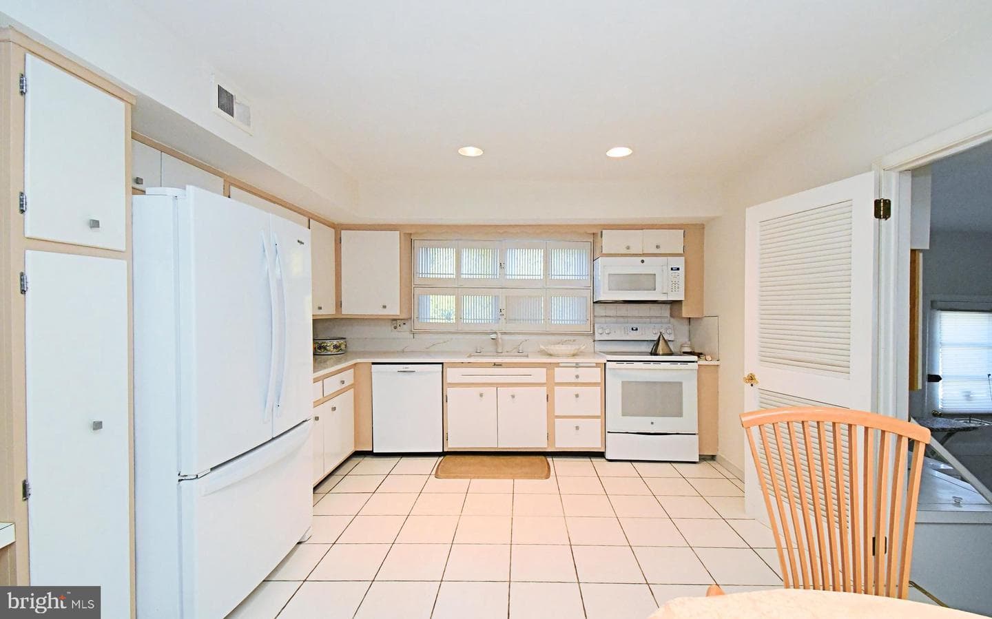 227 Barclay Circle photo 19