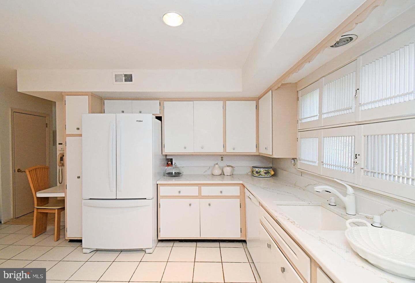 227 Barclay Circle photo 23