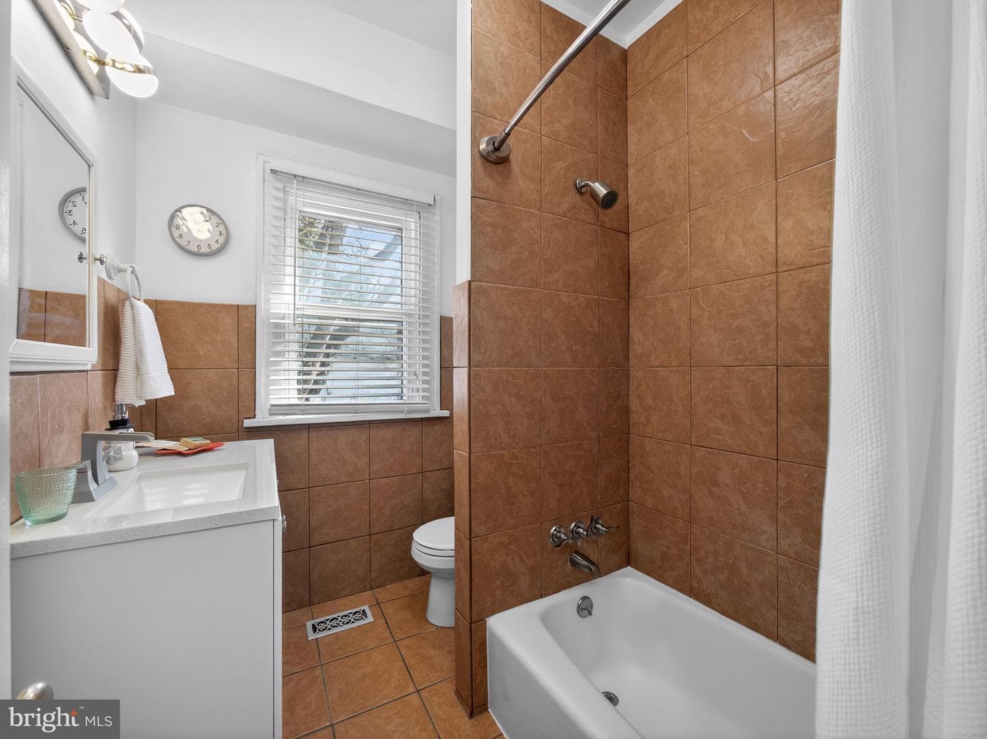7405 Cedar Lane photo 24
