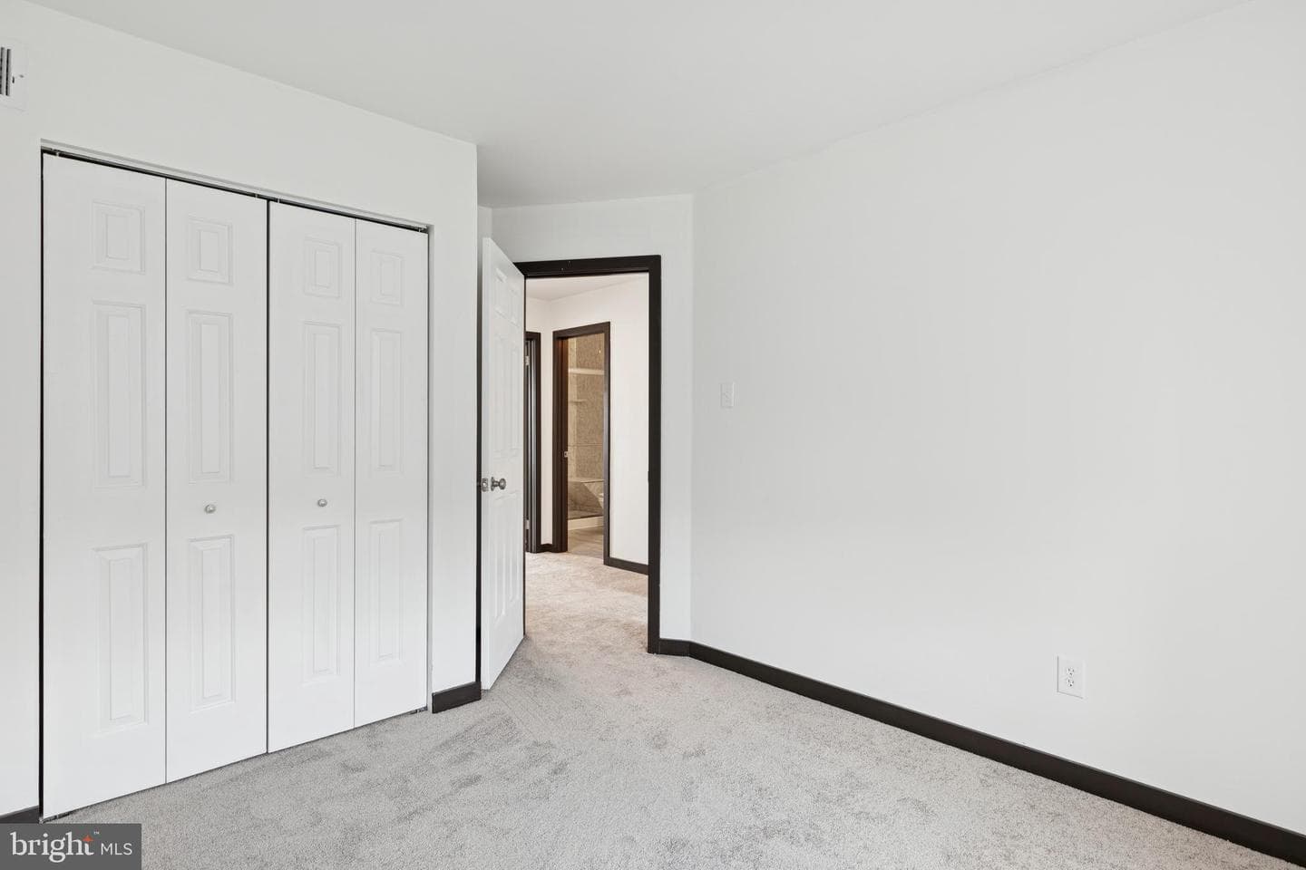 615 Longwood Road photo 11