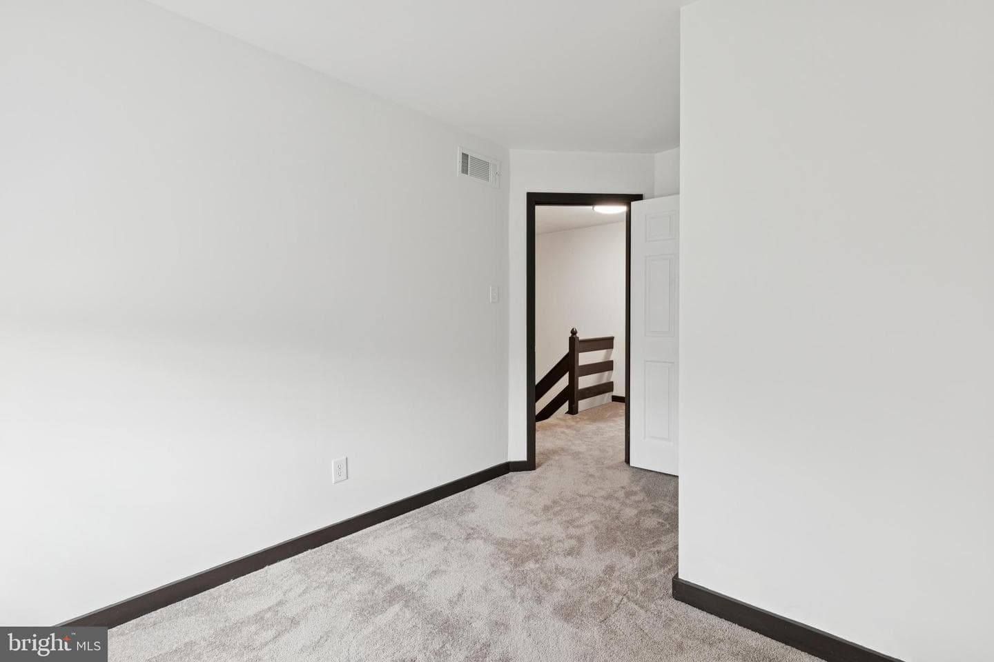615 Longwood Road photo 13