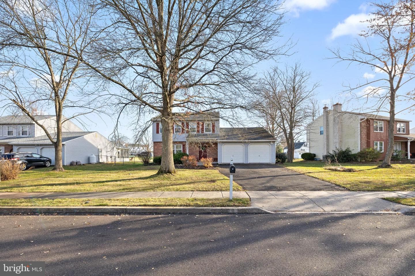 829 Alexander Drive photo 3
