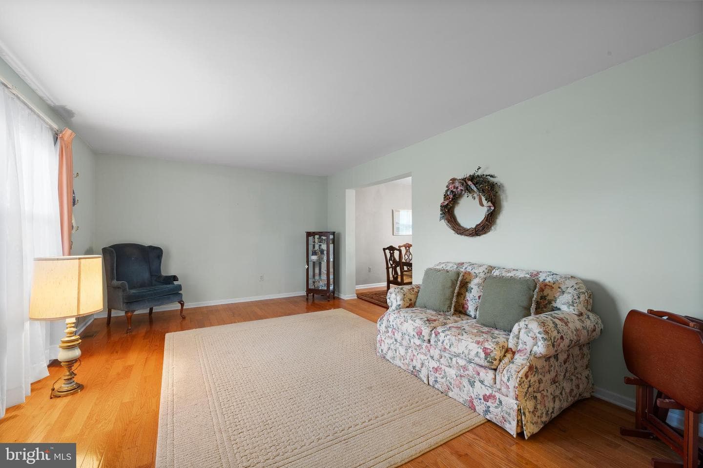 829 Alexander Drive photo 4