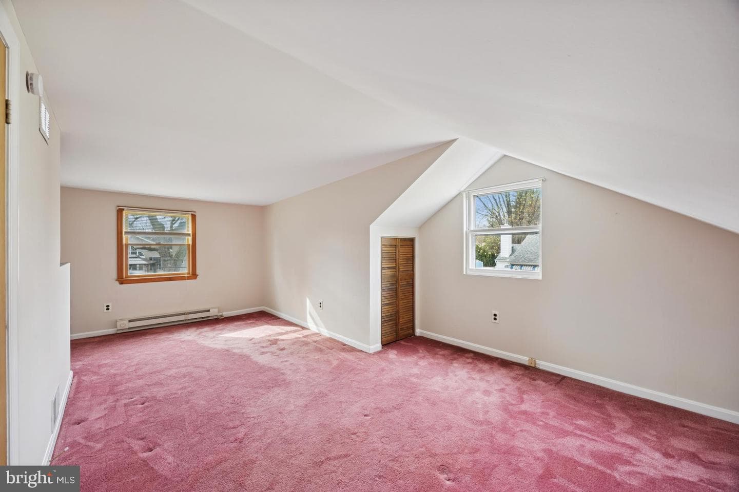 219 W Moreland Avenue photo 16