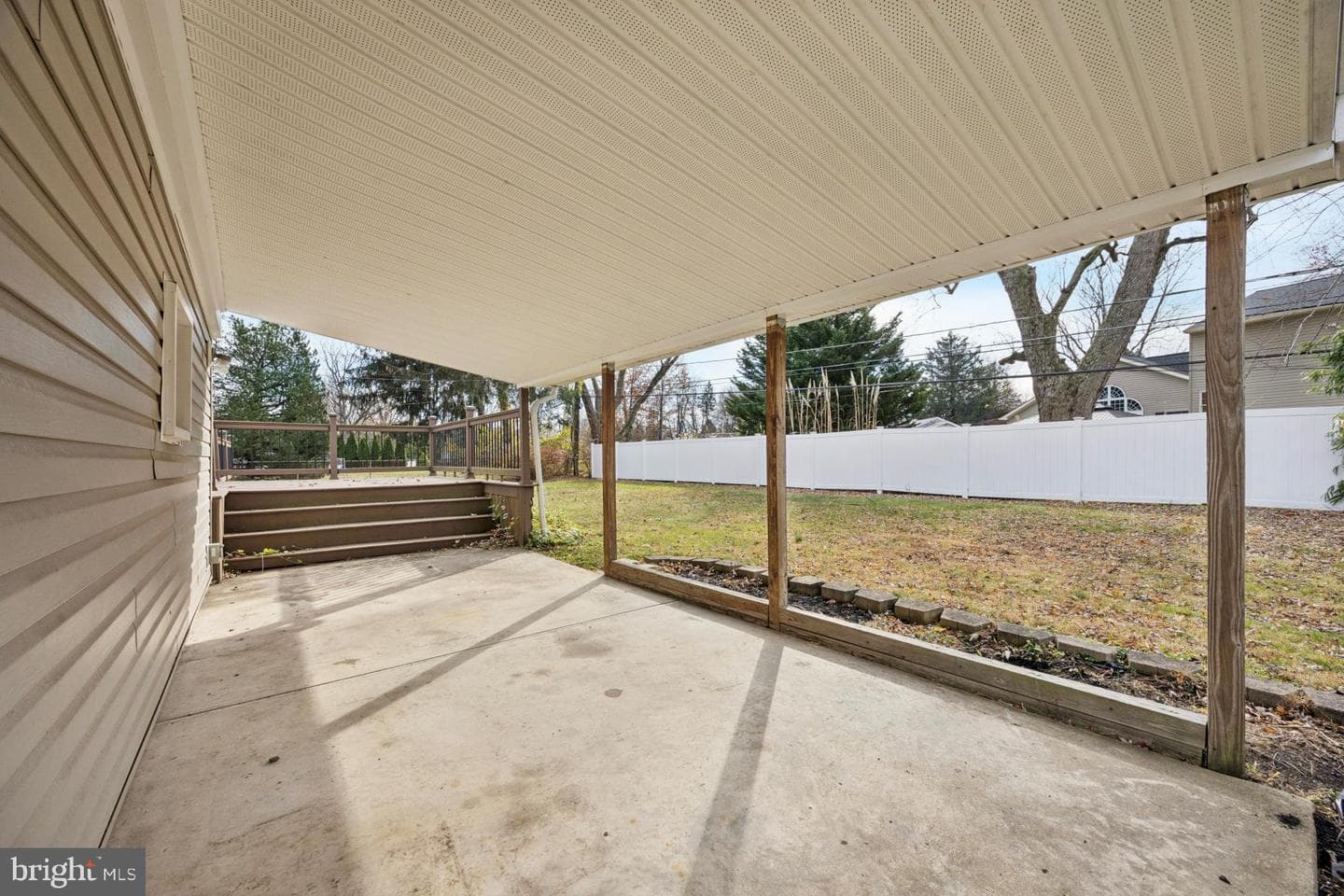 219 W Moreland Avenue photo 23