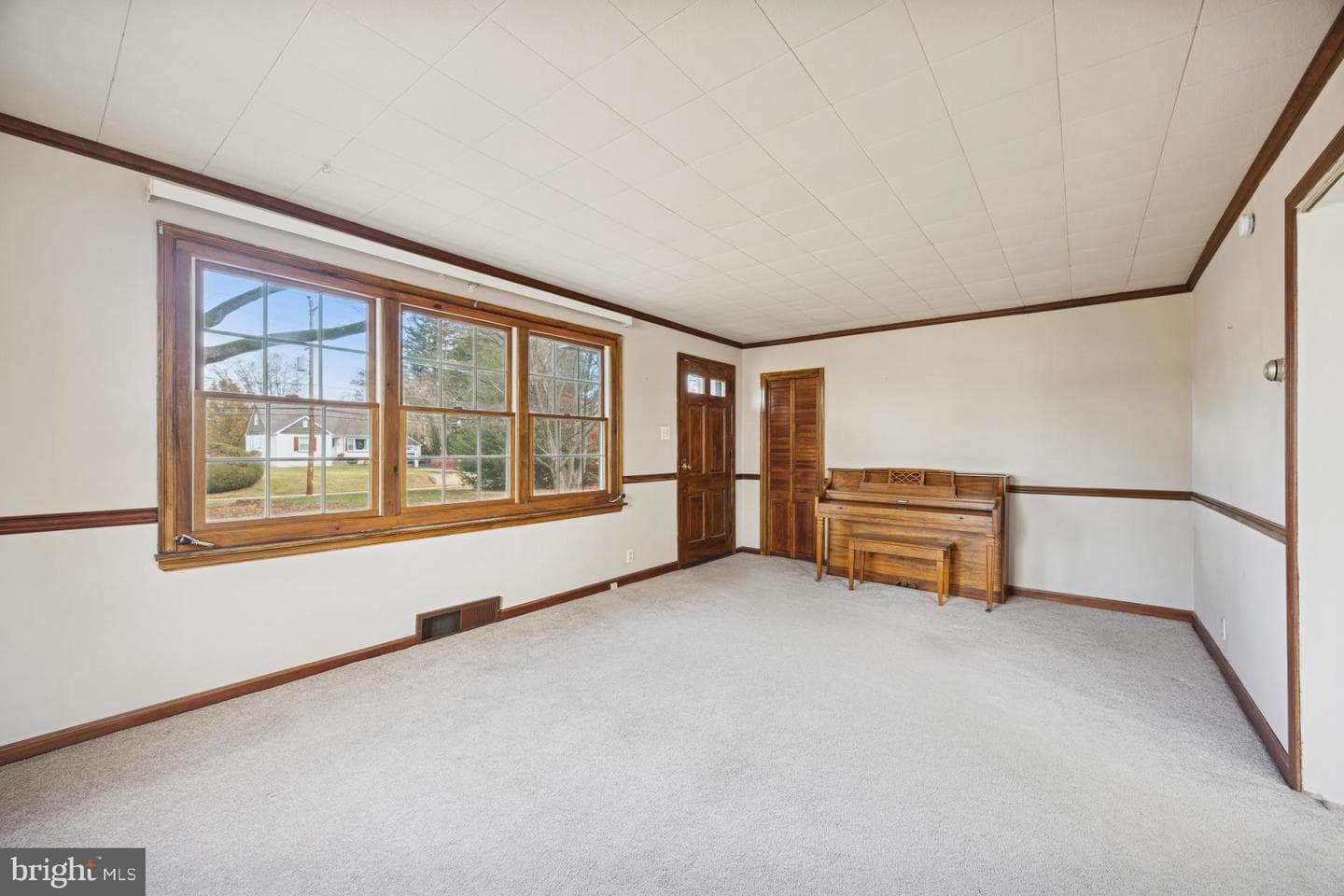 219 W Moreland Avenue photo 5