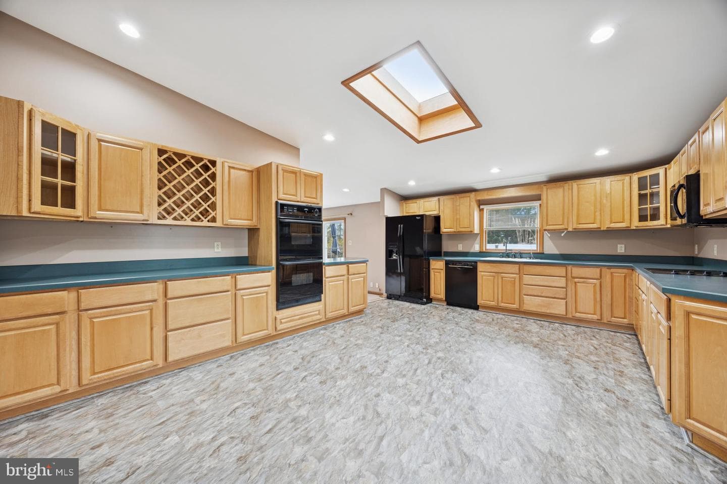 219 W Moreland Avenue photo 9