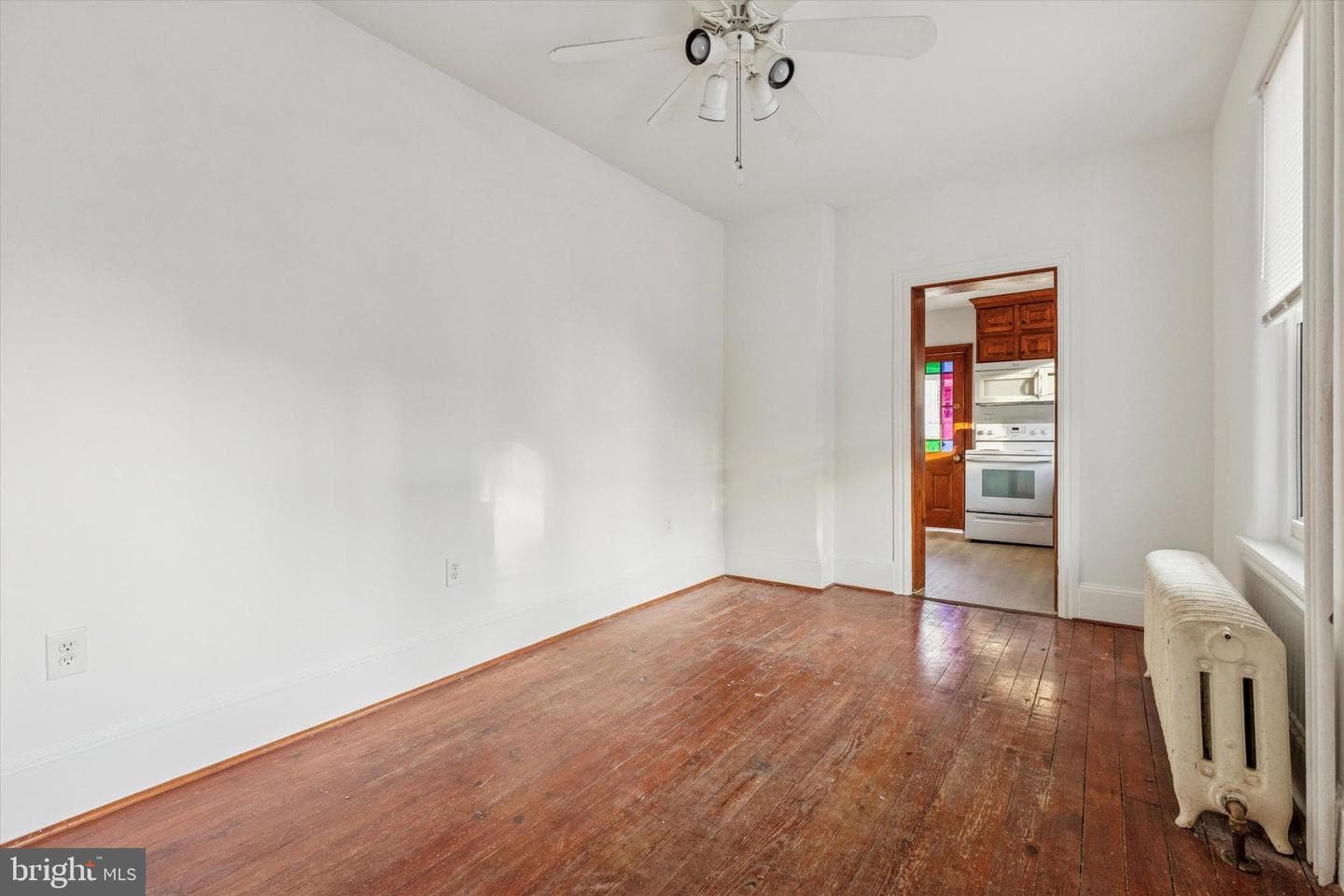 143 W Montgomery Avenue photo 4