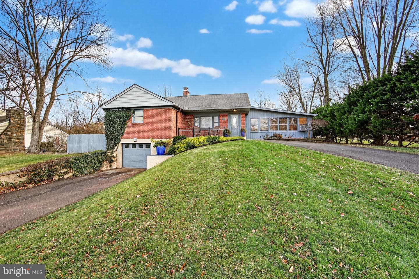 1625 Clearbrook Road
