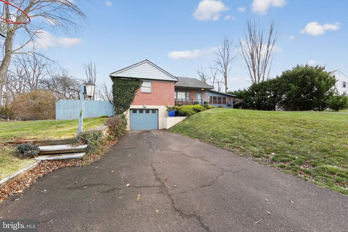 1625 Clearbrook Road photo 3