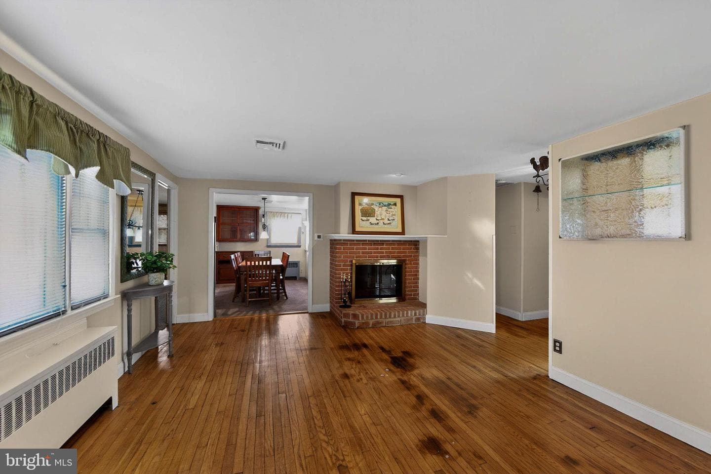 1625 Clearbrook Road photo 5