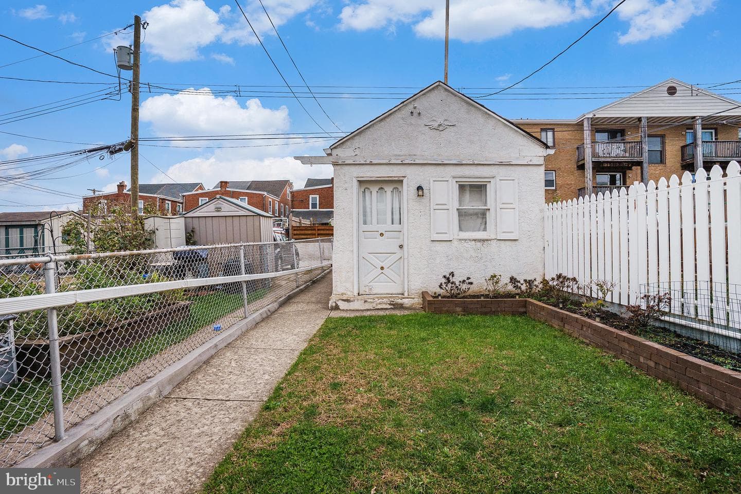 314 Grove Street photo 30
