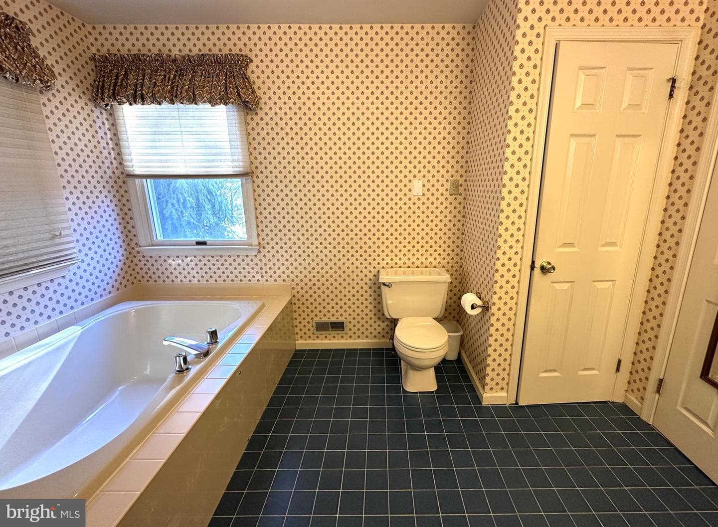 2801 Denbeigh Drive photo 35