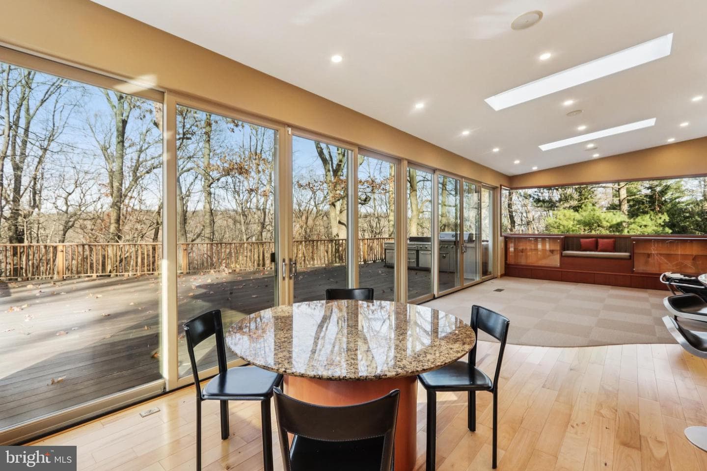 400 Highview Drive photo 32