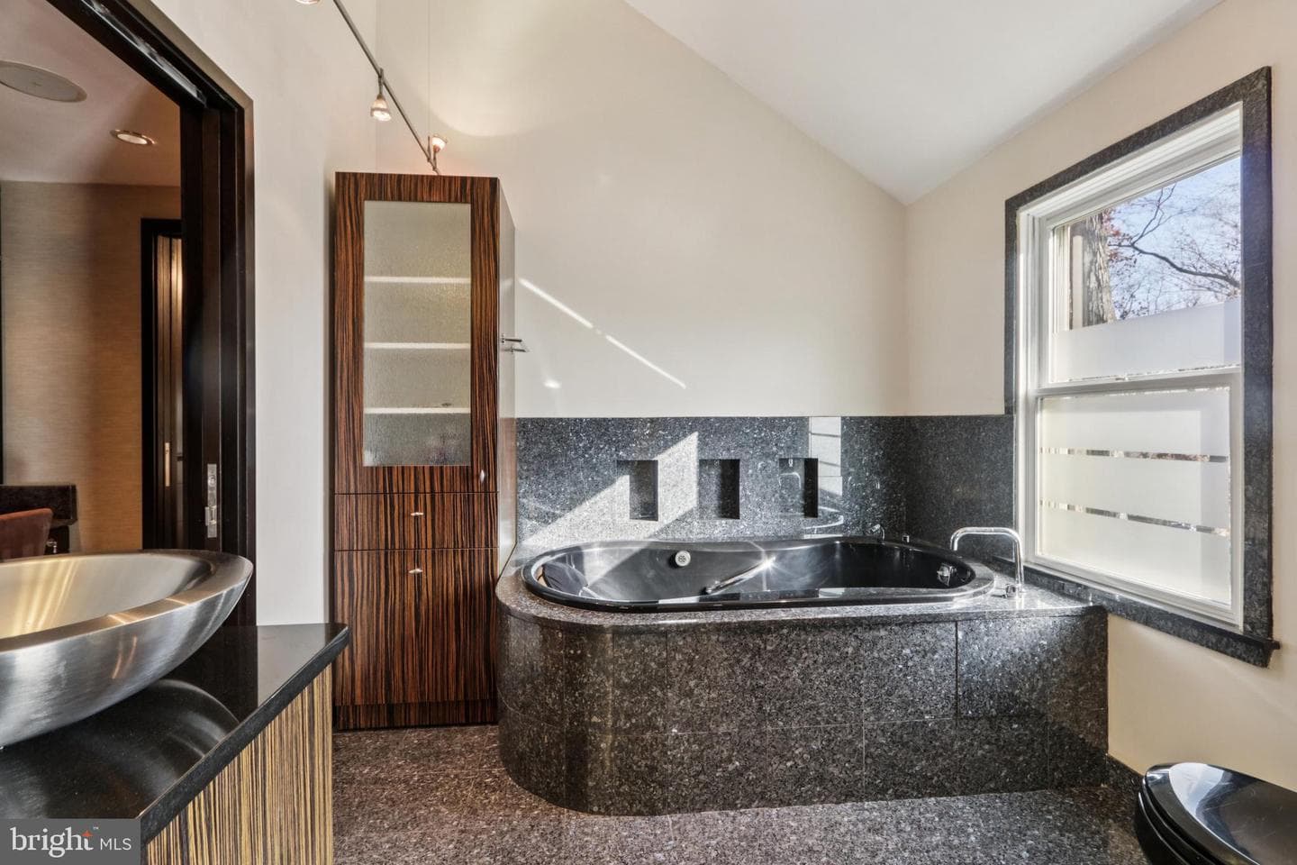 400 Highview Drive photo 86